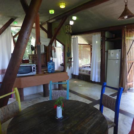 Casa Ombak Villa Praia do Rosa Eksteriør billede