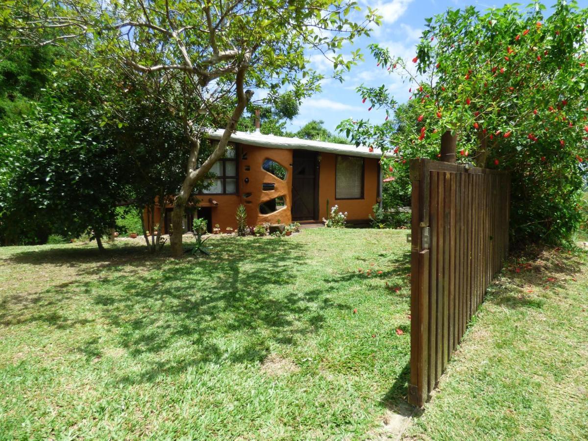 Casa Ombak Villa Praia do Rosa Eksteriør billede