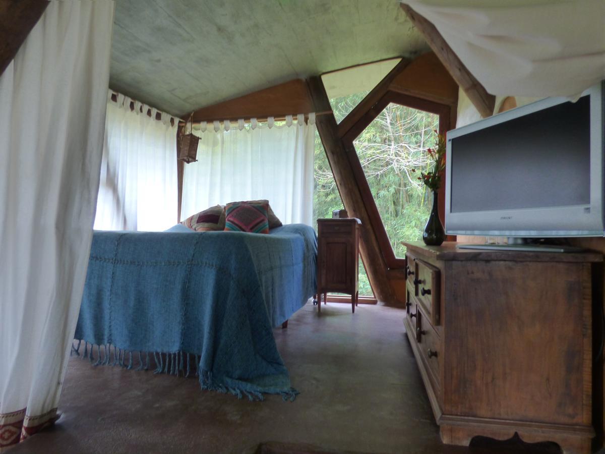 Casa Ombak Villa Praia do Rosa Eksteriør billede