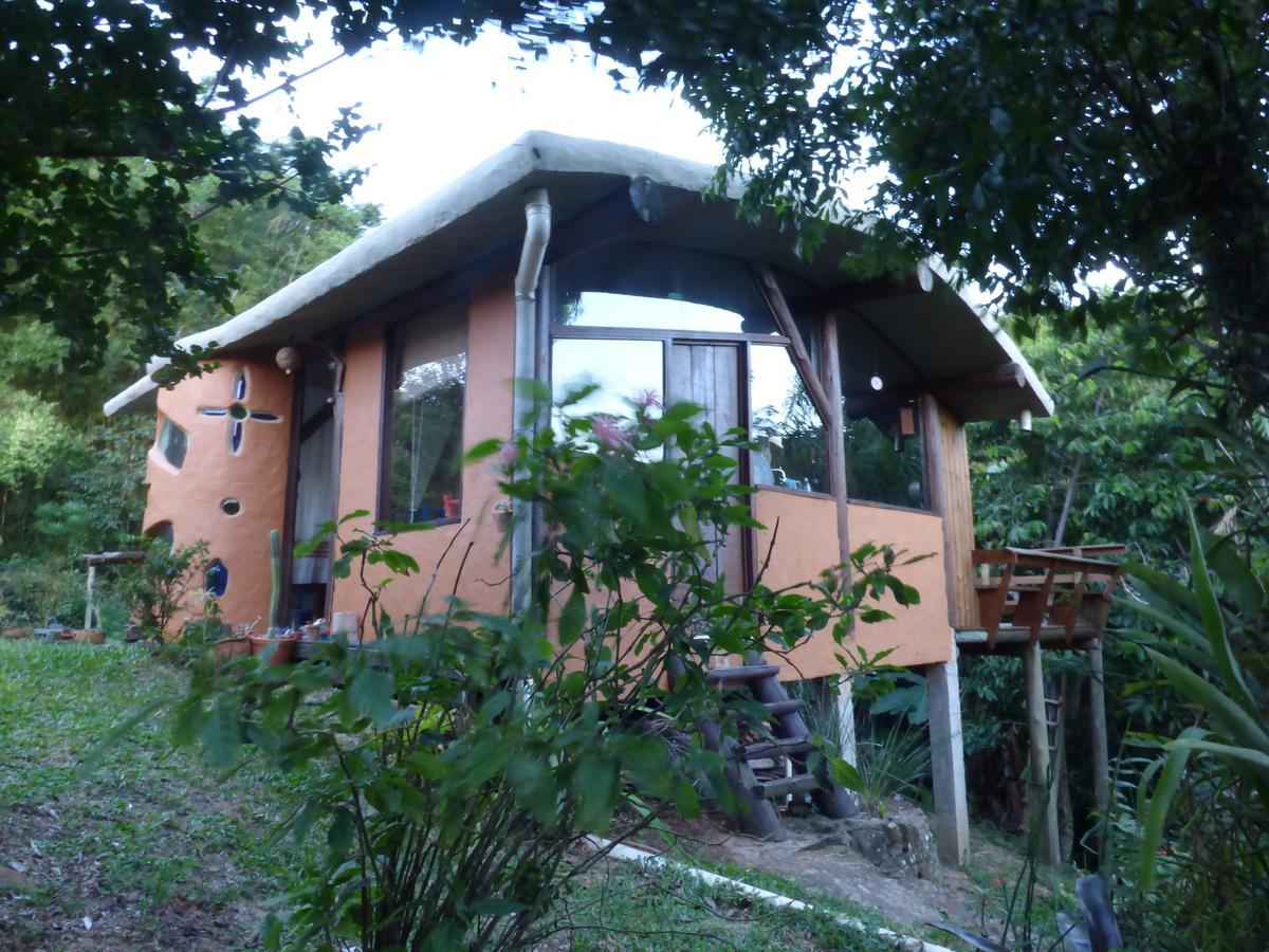 Casa Ombak Villa Praia do Rosa Eksteriør billede