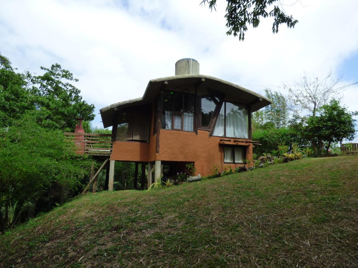 Casa Ombak Villa Praia do Rosa Eksteriør billede