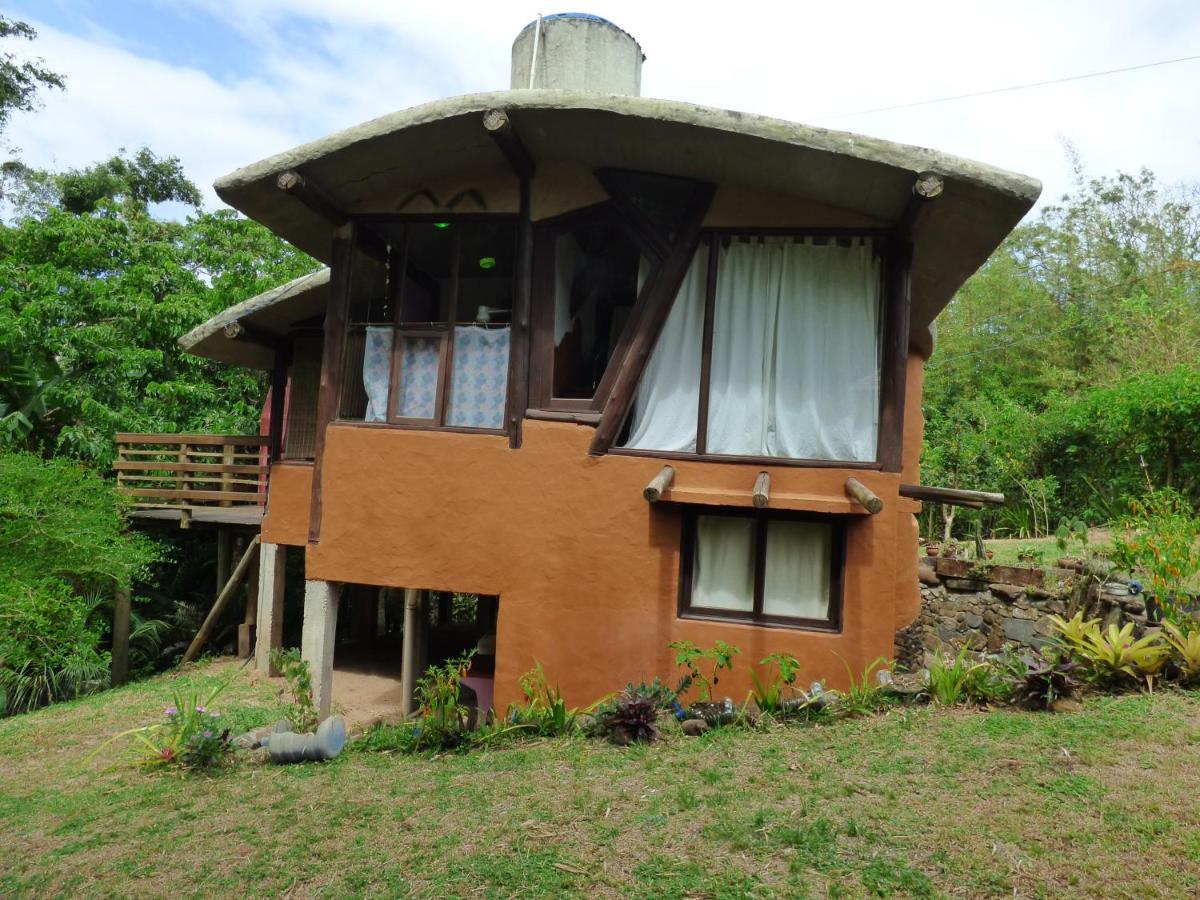 Casa Ombak Villa Praia do Rosa Eksteriør billede